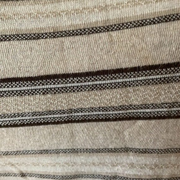 Express Tricot Vintage Linen Blend Scooped Neck Striped Shirt - Picture 2 of 4